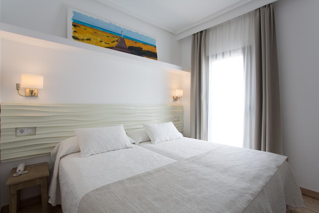 Hotel Bahia La Savina  Dış mekan fotoğraf