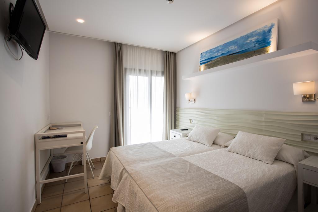 Hotel Bahia La Savina  Dış mekan fotoğraf