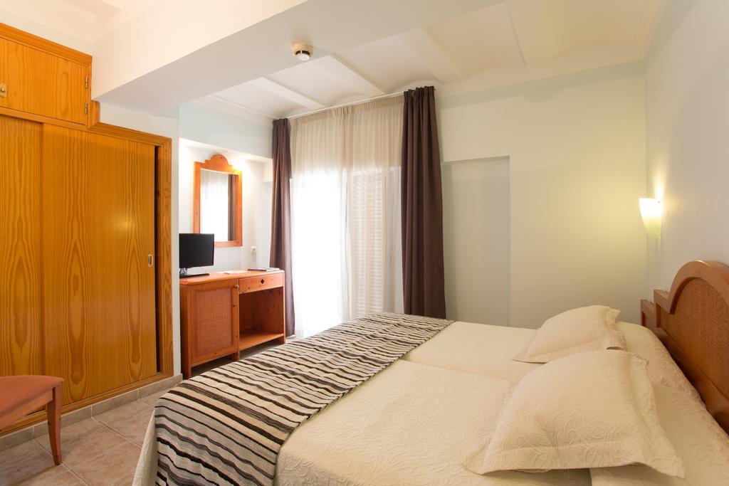 Hotel Bahia La Savina  Dış mekan fotoğraf