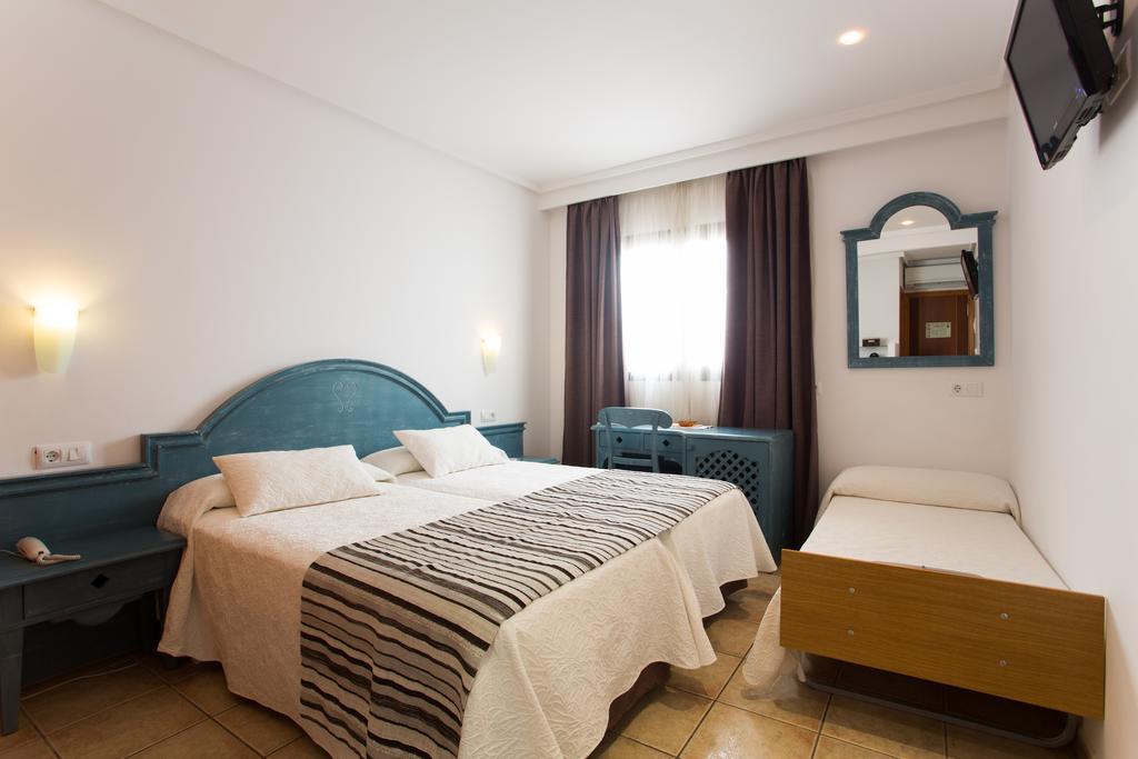 Hotel Bahia La Savina  Dış mekan fotoğraf